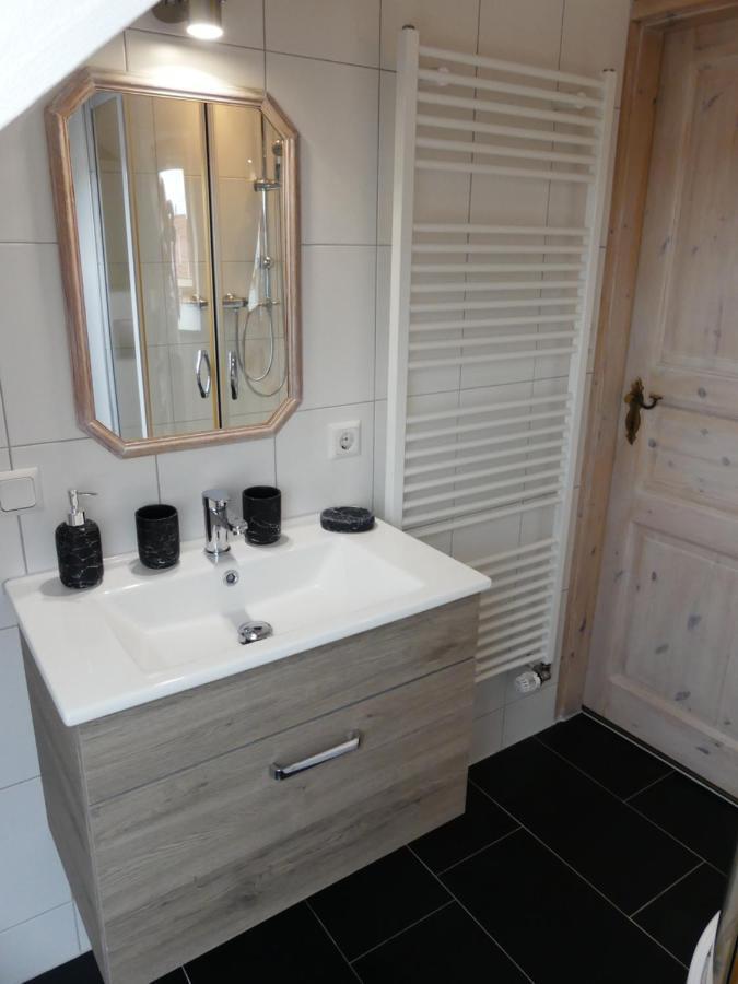 Blumenwerkstatt Mit Sauna Und Jacuzzi Apartment *
